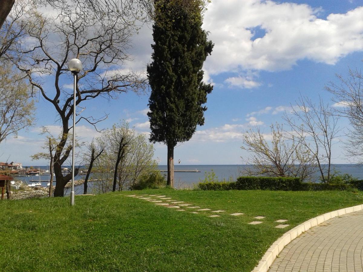 Panorama Beach Apartments Nesebar Bagian luar foto