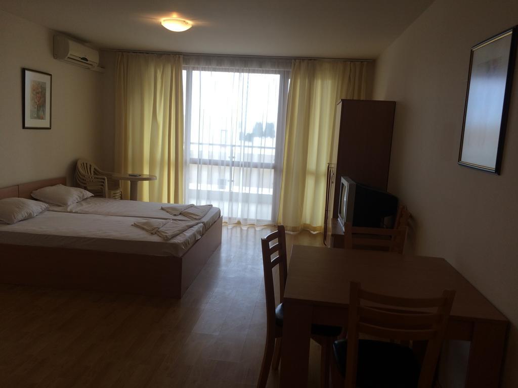 Panorama Beach Apartments Nesebar Ruang foto