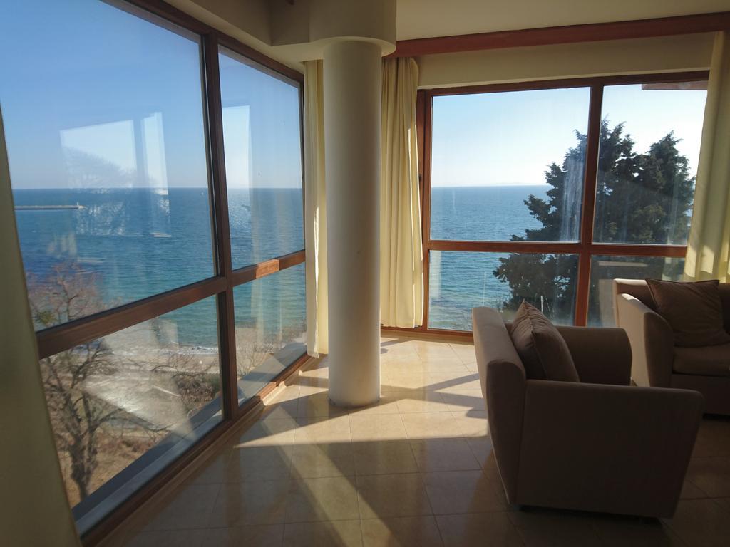 Panorama Beach Apartments Nesebar Bagian luar foto